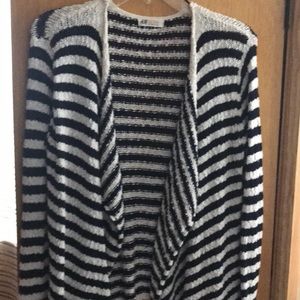 EUC H&M Sweater